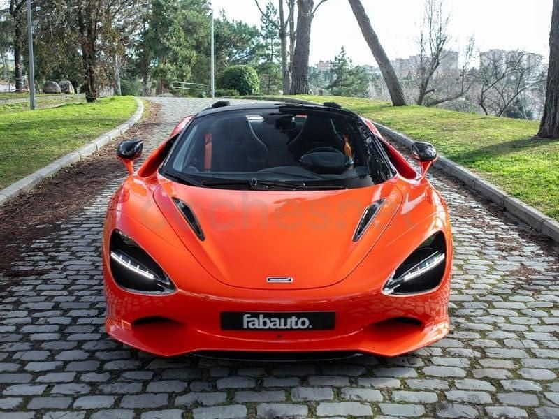 Usado McLaren 750S 750 CV (551 kW) 2025 Naranja Descapotable