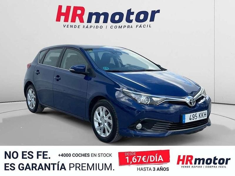 Usado Toyota Auris Business Edition 116 CV (85 kW) 2018 Azul Utilitario