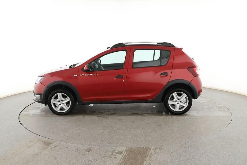 Usado Dacia Sandero Stepway 90 CV (66 kW) 2014 Rojo Berlina