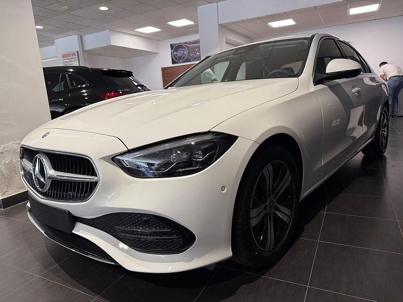 Blanco Nuevo 2025 Mercedes E200 Berlina | 55.200 € - Imagen 1/4
