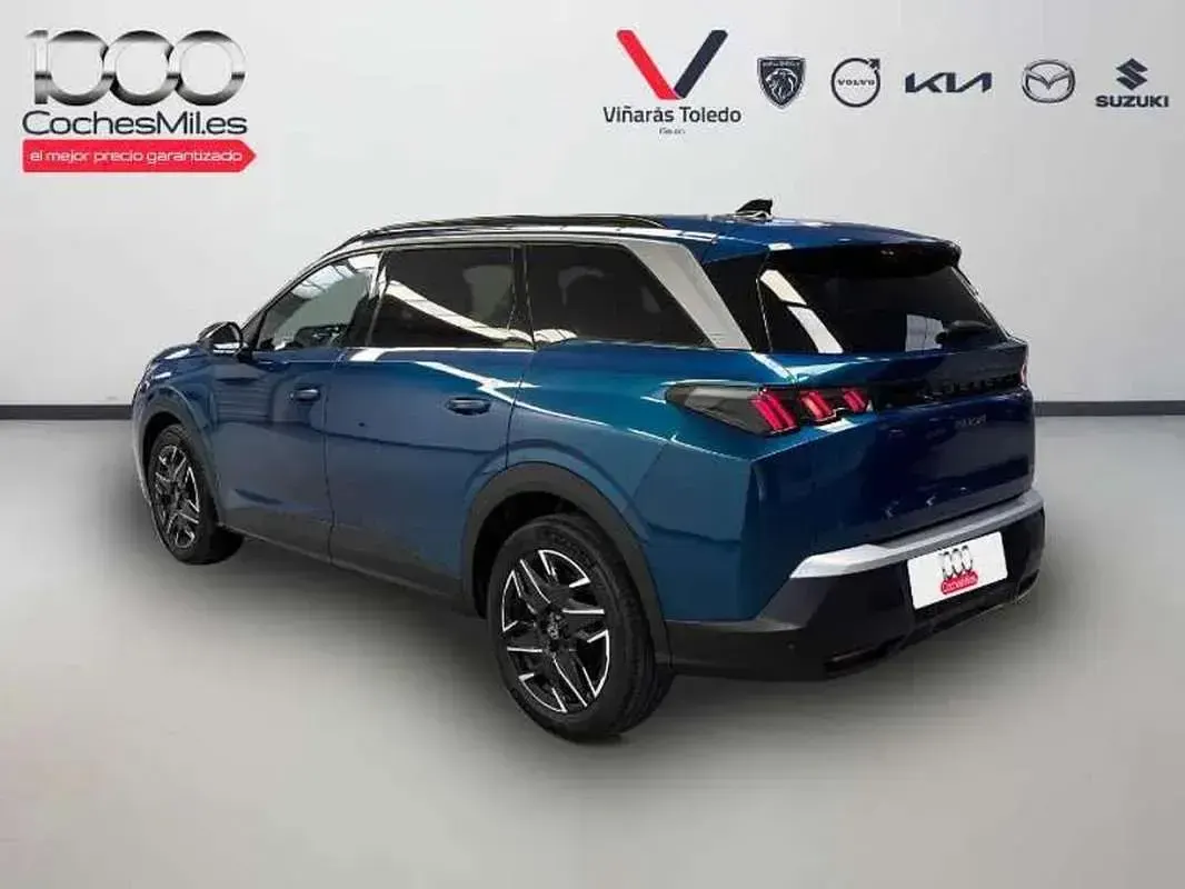 Usado Peugeot 5008 Allure 136 CV (100 kW) 2025 Azul SUV