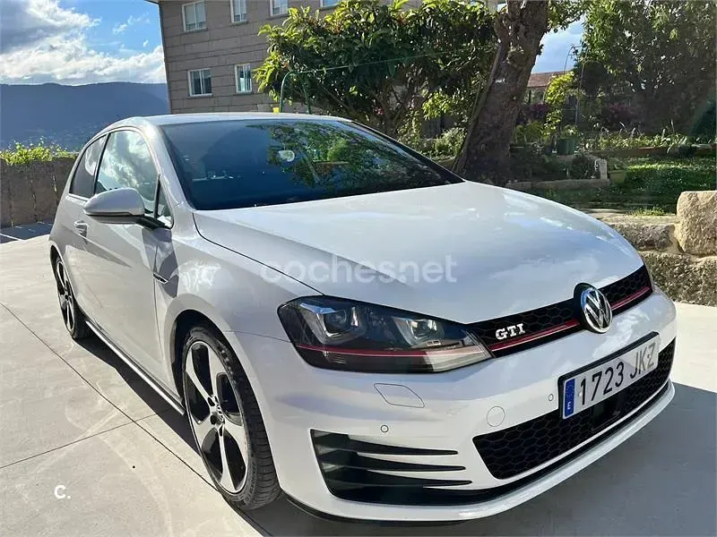 Usado VW Golf VII GTI 220 CV (161 kW) 2015 Blanco Berlina