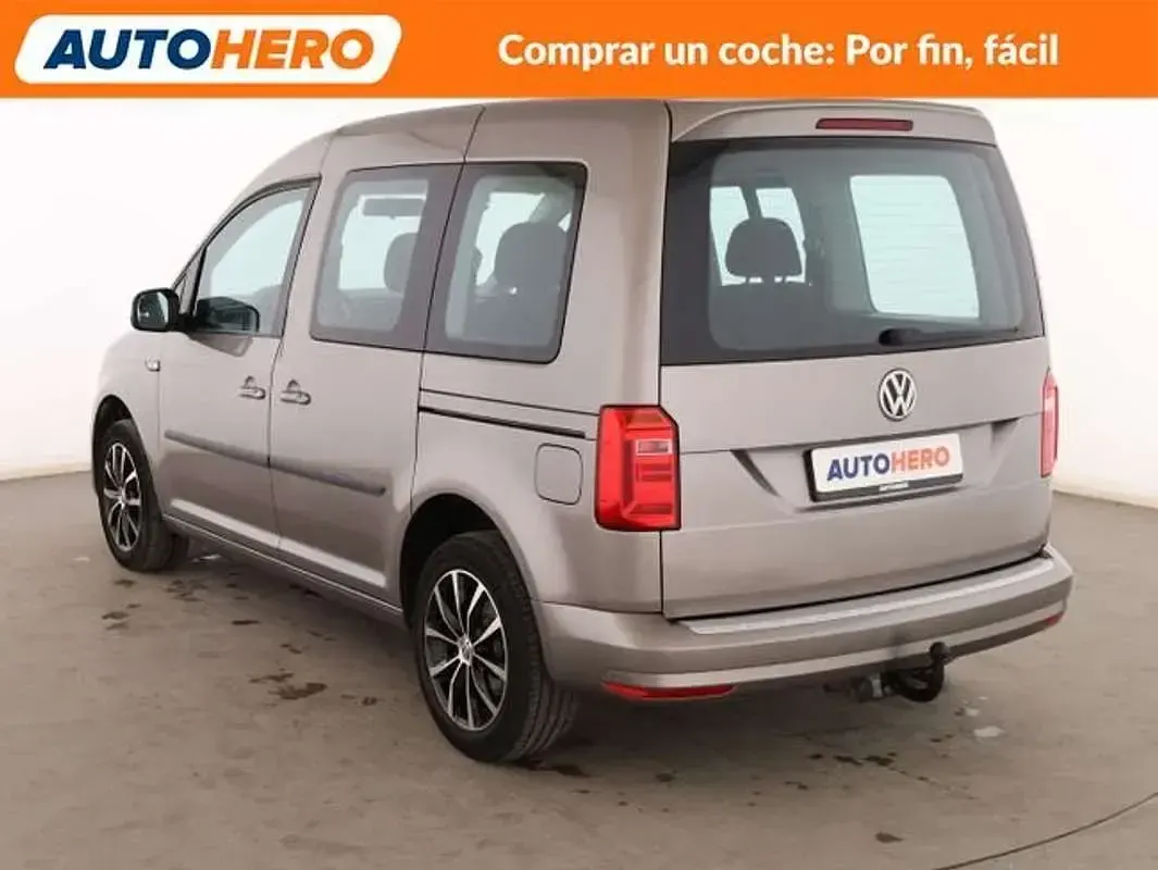 Usado VW Caddy Trendline 102 CV (75 kW) 2018 Beige Monovolumen