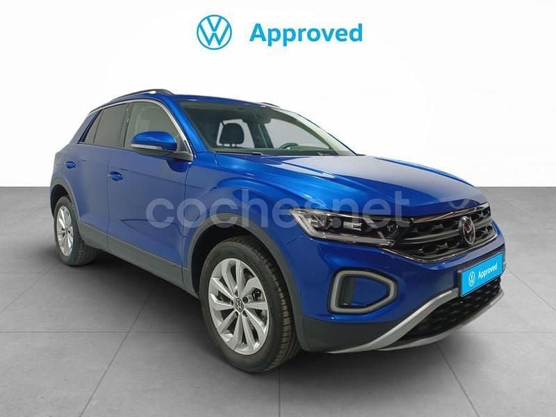 Azul Usado 2024 VW T-Roc Life SUV | 22.490 € (Buen precio) - Imagen 1/4