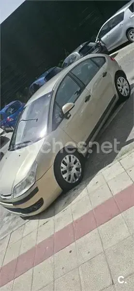 Usado Citroën C4 92 CV (67 kW) 2006 Beige Berlina