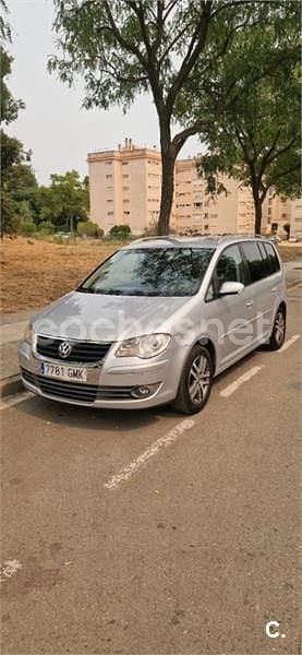 Gris / plata Usado 2009 VW Touran Advance Monovolumen | 4200 € (Precio justo) - Imagen 1/4