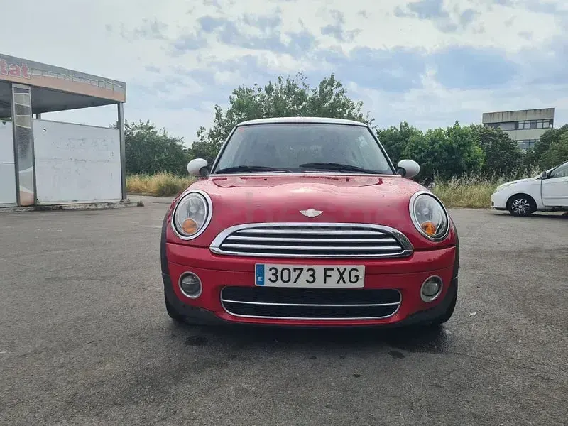 Usado Mini Cooper 120 CV (88 kW) 2008 Rojo Utilitario