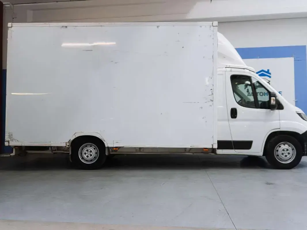 Usado Peugeot Boxer S 140 CV (102 kW) 2020 Blanco Van