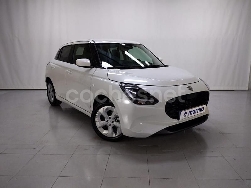Blanco Nuevo 2025 Suzuki Swift Berlina | 19.390 € - Imagen 1/4