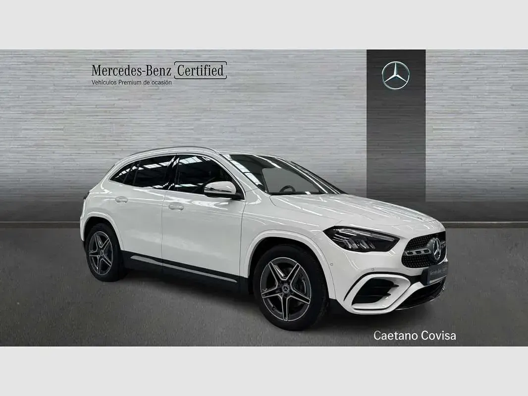 Usado Mercedes GLA200 150 CV (110 kW) 2025 Blanco SUV