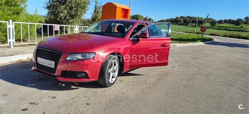 Usado Audi A4 143 CV (105 kW) 2009 Granate Berlina
