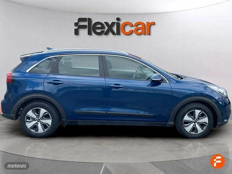 Usado Kia Niro 141 CV (103 kW) 2017 Azul SUV