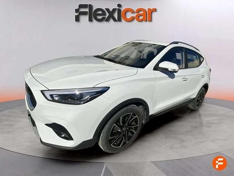 Usado MG ZS Luxury 106 CV (77 kW) 2024 Blanco SUV