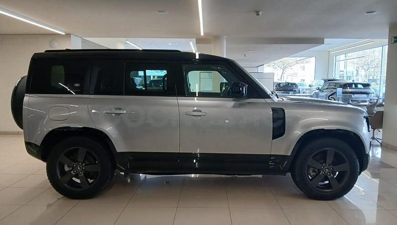Usado Land Rover Defender SE 249 CV (183 kW) 2023 Gris / plata SUV