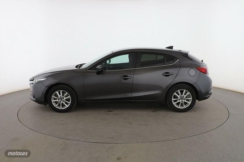 Usado Mazda 2 120 CV (88 kW) 2018 Gris Berlina