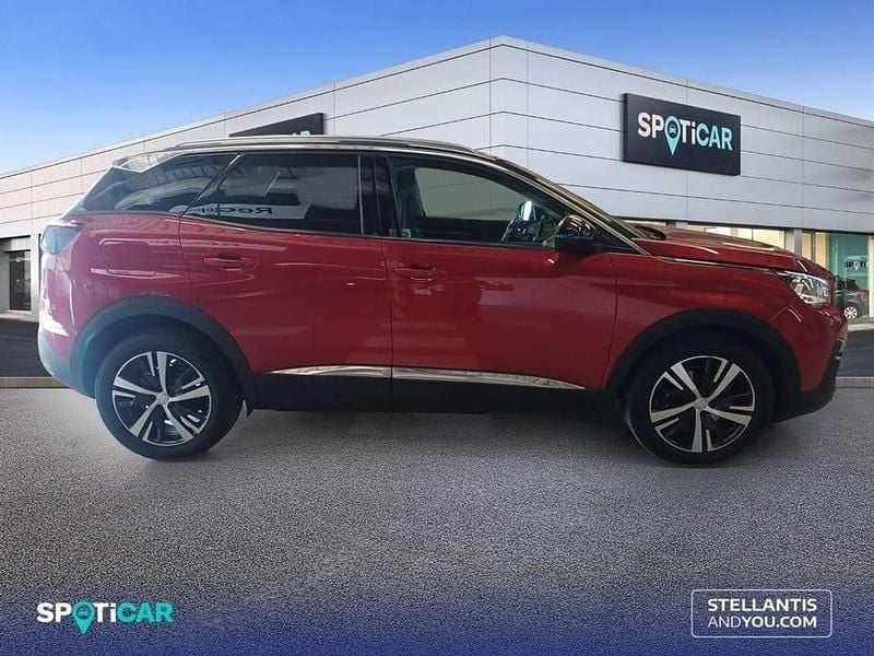 Käytetty Peugeot 3008 Allure 131 HP (96 kW) 2017 Punainen Tila-auto