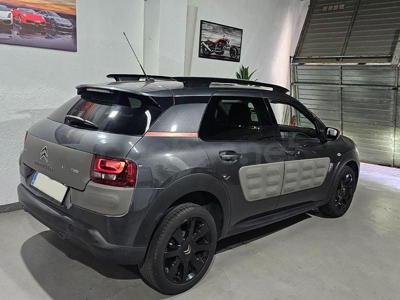 Usado Citroën C4 Shine Edition 100 CV (73 kW) 2016 Gris / plata Berlina