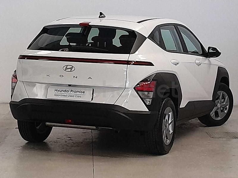 Usado Hyundai Kona 100 CV (73 kW) 2025 Blanco SUV
