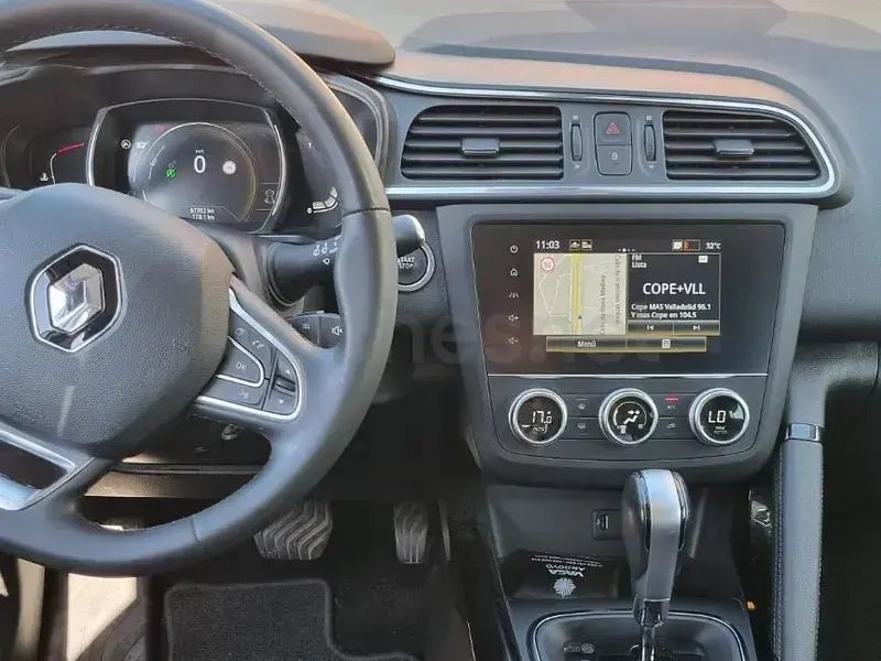 Usado Renault Kadjar LIMITED 115 CV (84 kW) 2021 Blanco SUV