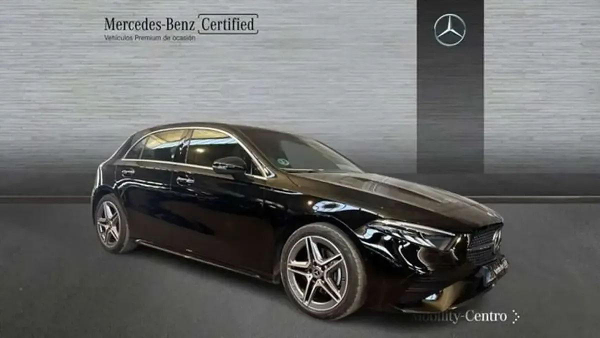 Usado Mercedes A180 109 CV (80 kW) 2024 Negro Utilitario