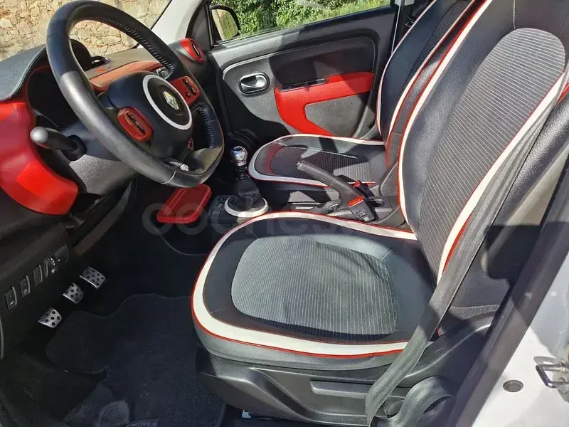 Usado Renault Twingo Zen 90 CV (66 kW) 2015 Blanco Utilitario