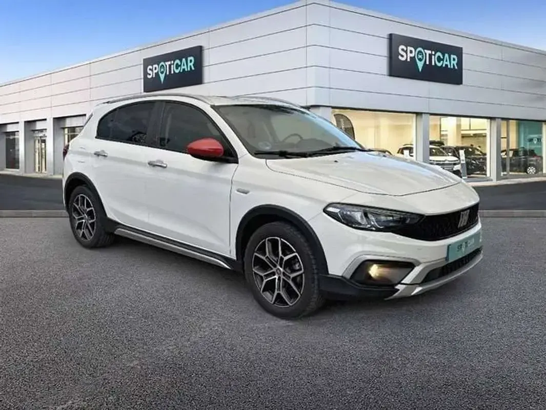 Usado Fiat Tipo Red 101 CV (74 kW) 2022 Blanco Berlina