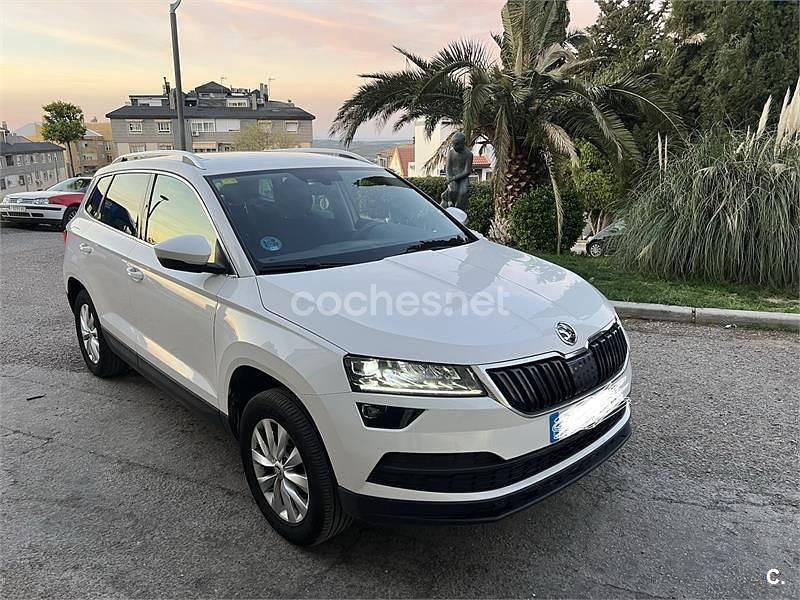 Usado Skoda Karoq Ambition 115 CV (84 kW) 2020 Blanco SUV