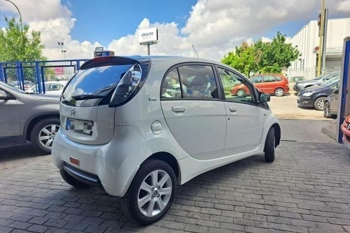 Usado Citroën C-zero Seduction 49 kW (67 CV) 2019 Blanco Utilitario