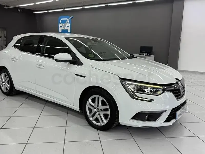 Usado Renault Mégane Business 115 CV (84 kW) 2020 Blanco Berlina