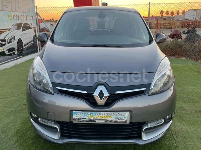Usado Renault Scénic III Bose Edition 110 CV (80 kW) 2014 Gris / plata Monovolumen
