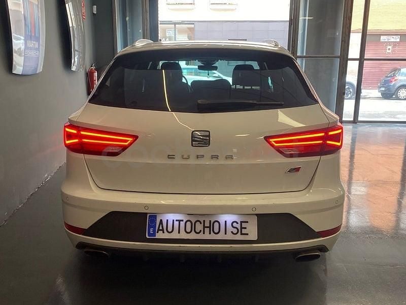Usado Seat Leon CUPRA 300 CV (220 kW) 2018 Blanco Familiar