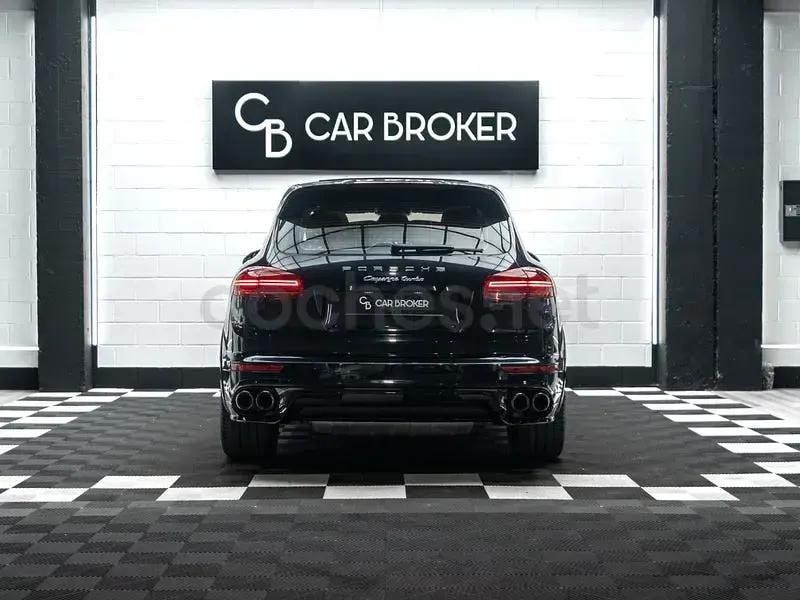 Usado Porsche Cayenne Turbo 520 CV (382 kW) 2015 Negro SUV