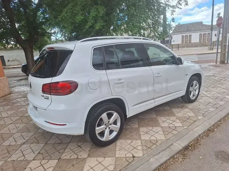 Usado VW Tiguan R-line 177 CV (130 kW) 2014 Blanco SUV