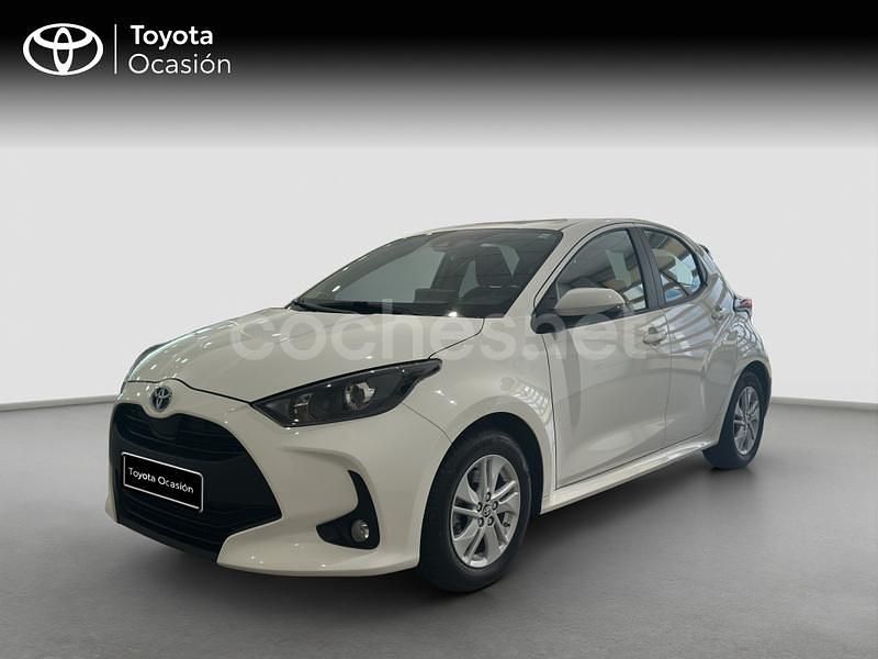 Blanco Usado 2022 Toyota Yaris Hybrid Active Berlina | 18.900 € (Precio justo) - Imagen 1/4