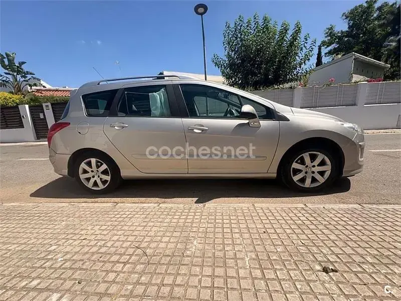 Usado Peugeot 308 SW Sport 120 CV (88 kW) 2009 Gris / plata Familiar