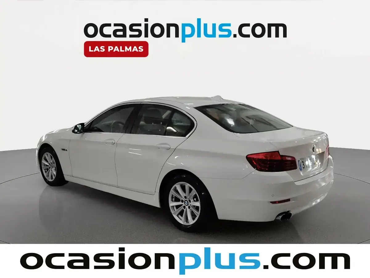 Używany BMW 520 190 KM (139 kW) 2015 Biały Sedan/Limuzyna