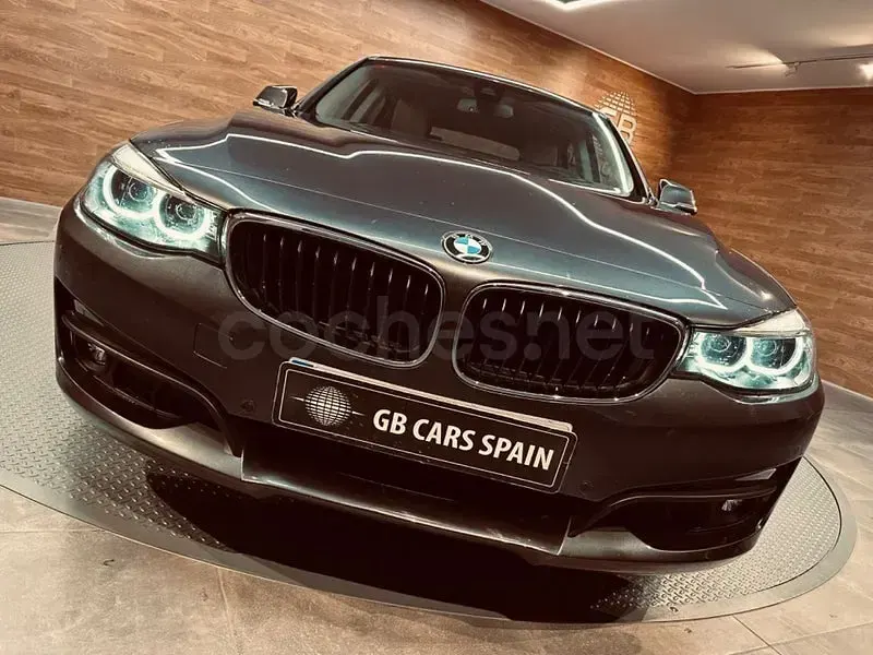 Usado BMW 318 150 CV (110 kW) 2018 Gris / plata Berlina