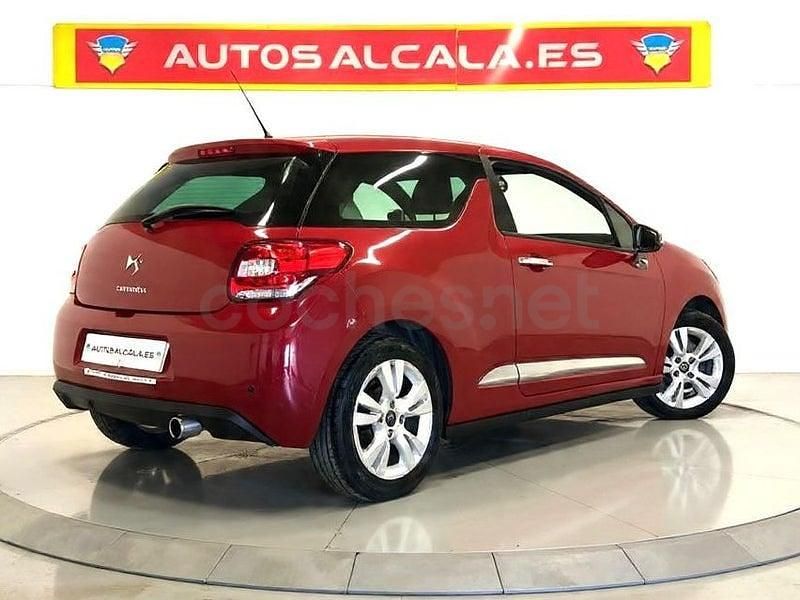 Käytetty Citroën DS3 92 HP (67 kW) 2010 Punainen Viistoperä