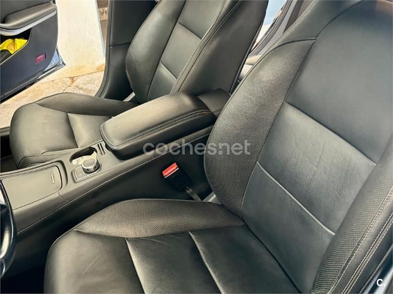 Usado Mercedes CLA220 Urban 170 CV (125 kW) 2014 Negro Berlina