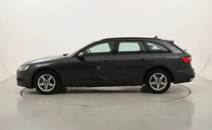 Usado Audi A4 S-Line 163 CV (119 kW) 2019 Familiar