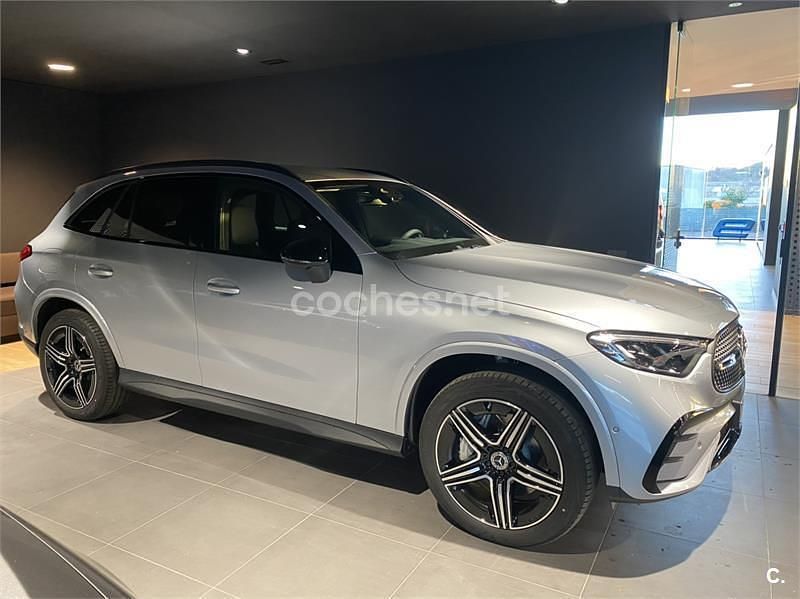 Usado Mercedes GLC300e 333 CV (244 kW) 2023 Gris / plata SUV