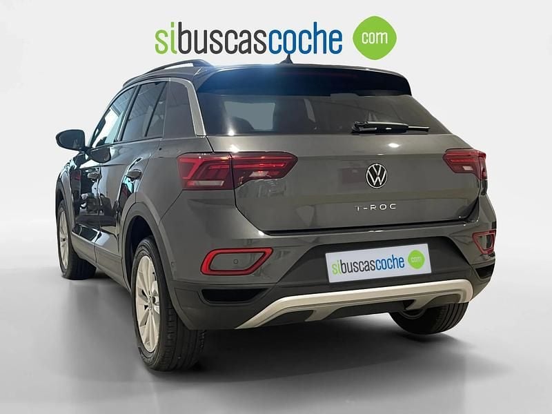 Usado VW T-Roc Life 150 CV (110 kW) 2024 Gris/plata SUV