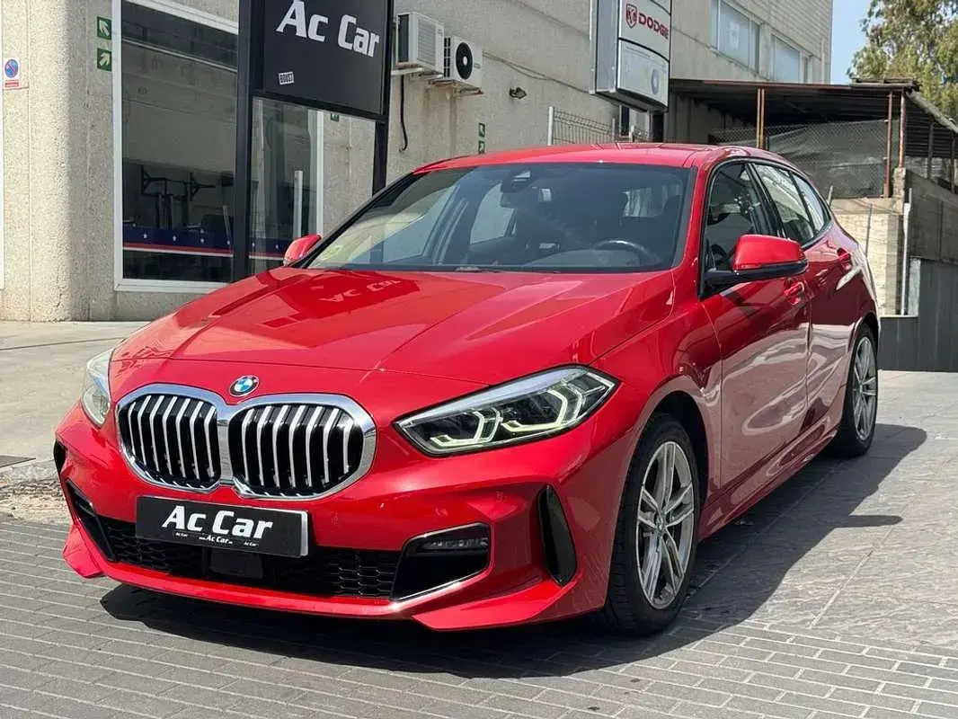 Usado BMW 120 190 CV (139 kW) 2021 Rojo Utilitario
