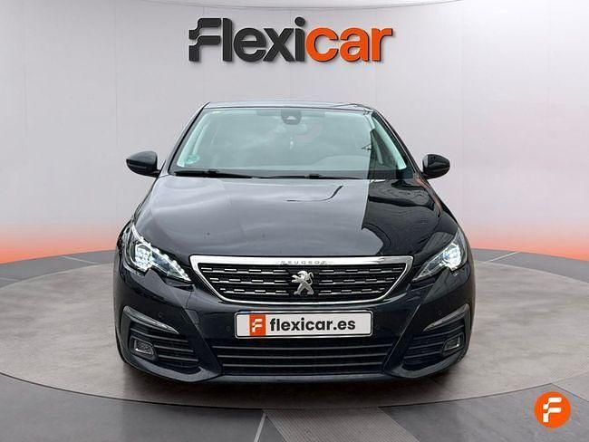 Usado Peugeot 308 Allure 130 CV (95 kW) 2018 Negro