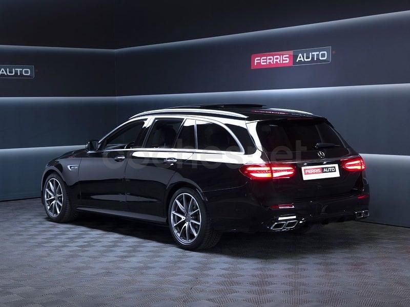 Usado Mercedes E63S AMG 612 CV (450 kW) 2020 Negro Familiar