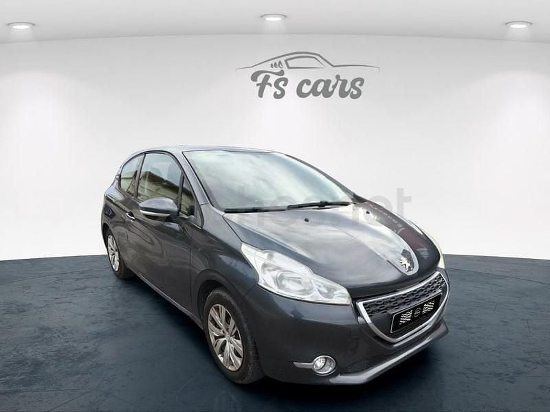 Usado Peugeot 208 Active 82 CV (60 kW) 2013 Gris / plata Utilitario
