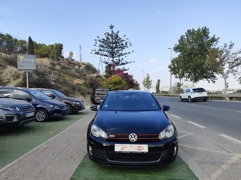 Usado VW Golf VII GTI 210 CV (154 kW) 2012 Negro Berlina