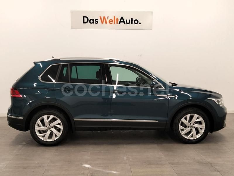 Usado VW Tiguan Life 150 CV (110 kW) 2021 Azul SUV
