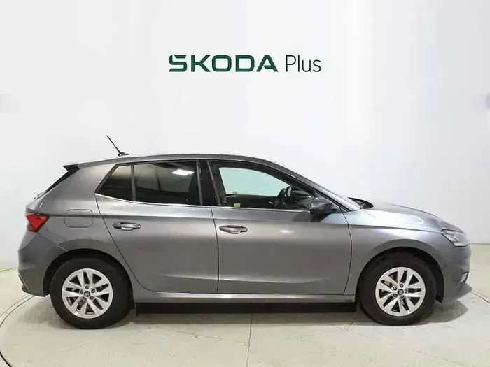 Usado Skoda Fabia Selection 115 CV (84 kW) 2025 Gris Utilitario