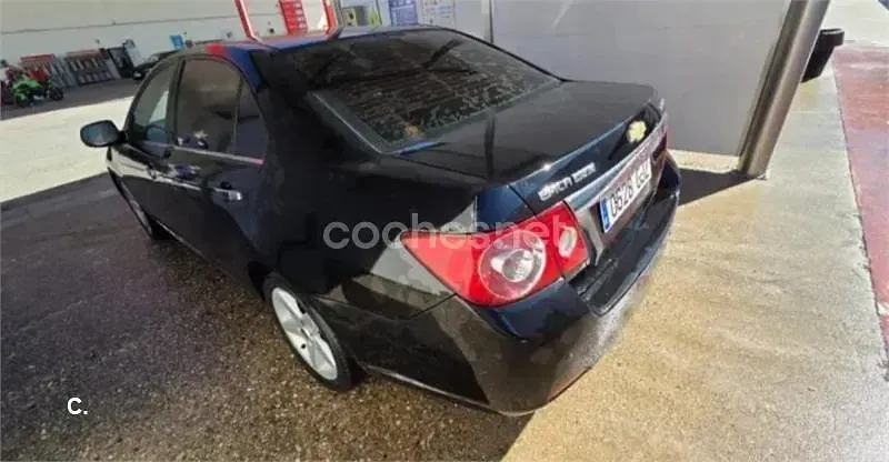 Usado Chevrolet Epica LT 150 CV (110 kW) 2008 Negro Berlina